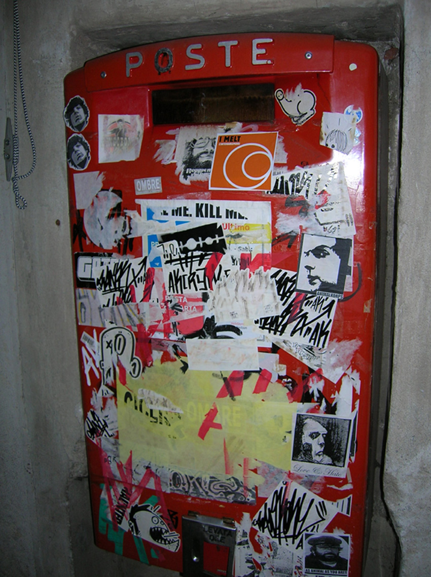 STICKERS BASS